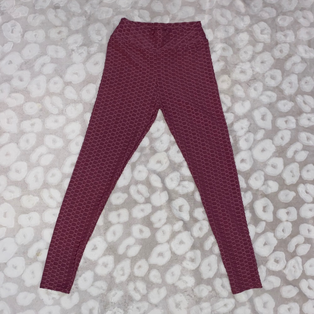 Butt Scrunch Leggings in Size Large